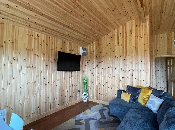 Southern County Apartman Sheean